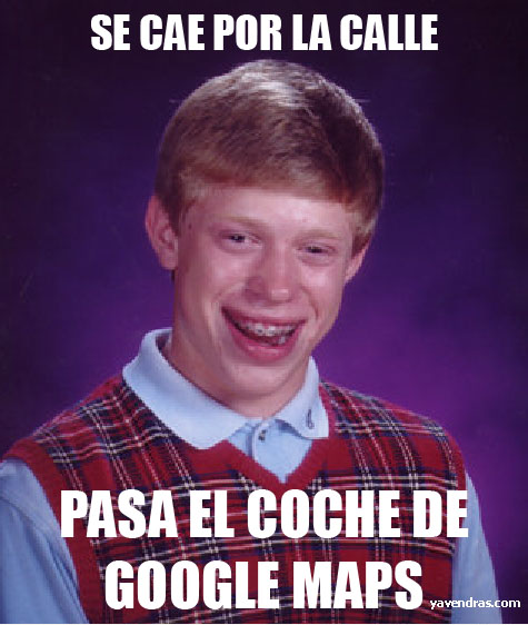 SE CAE POR LA CALLE